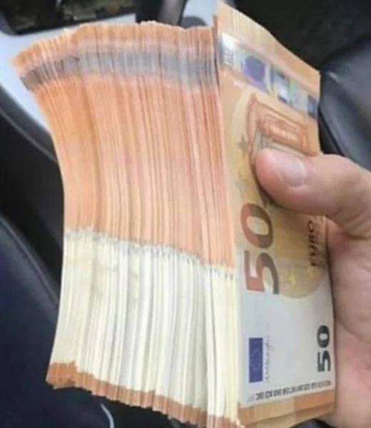 Fake euro notes