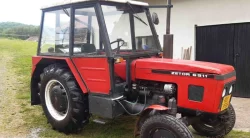 Prodám traktor Zetor 5718. Motor Zetor 6911, plně funkční, nové zadní pneu, posilovač řízení,